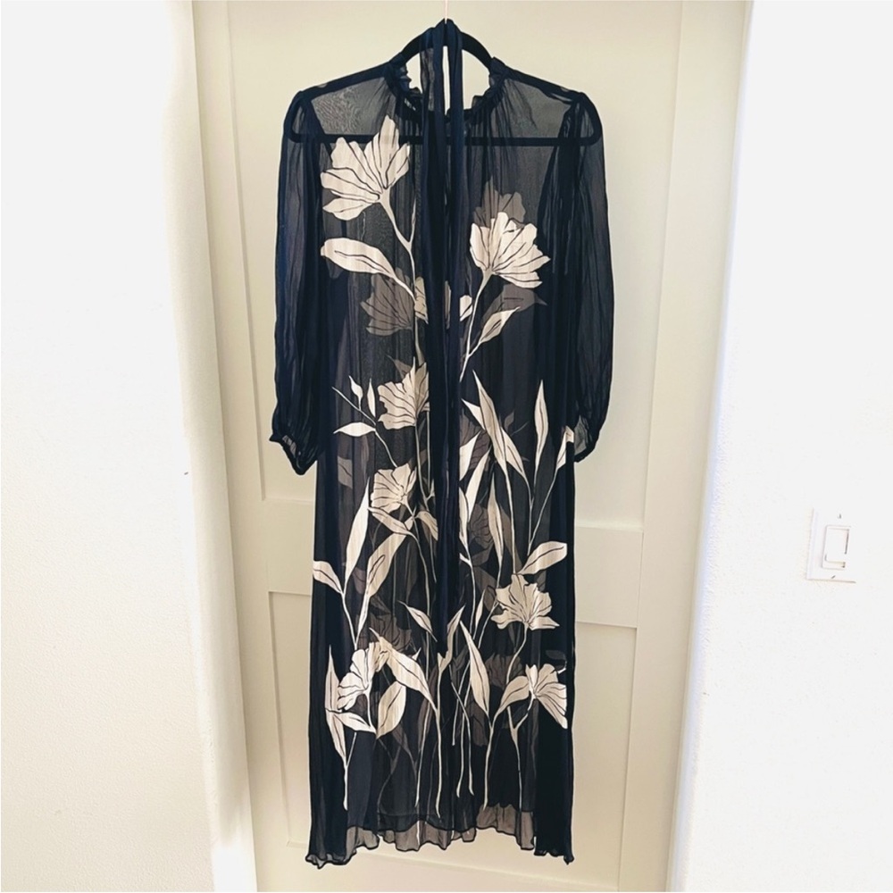Christy Lynn •‎ Giada Dress in ginkgo print • size M